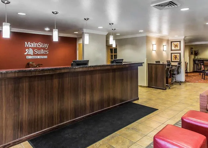 Mainstay Hotel 3*